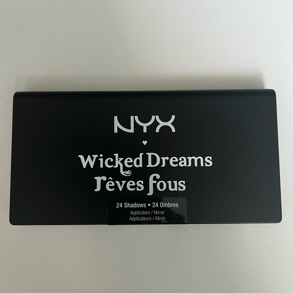 NYX Wicked Dreams 24-Color Eyeshadow Palette